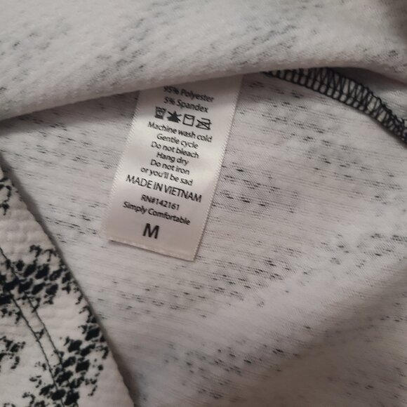 Lularoe Cassie black and white chevron pencil skirt EUC M - Picture 4 of 4